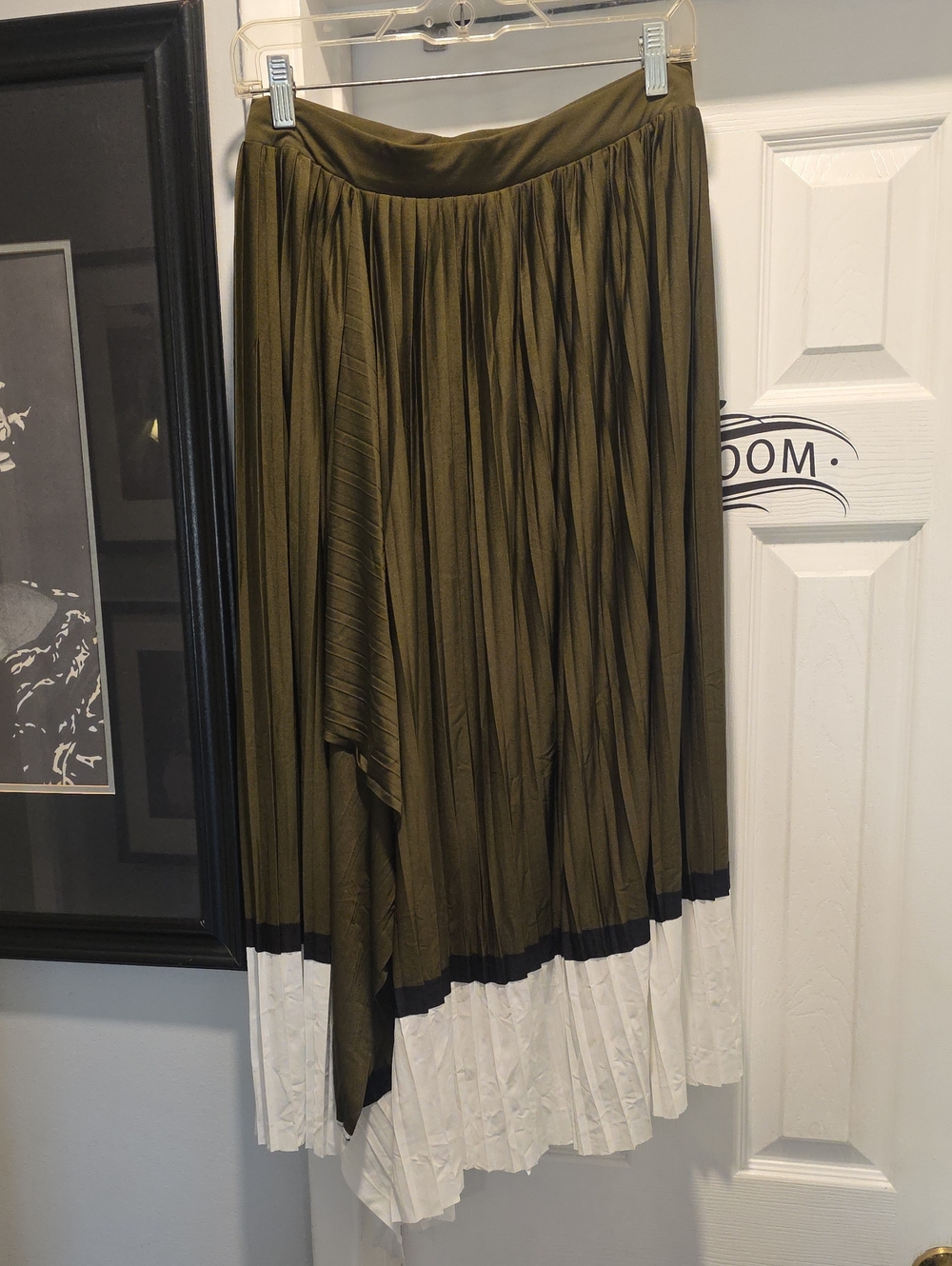 H&M Olive Green Asymmetrical Pleated Skirt with White Trim